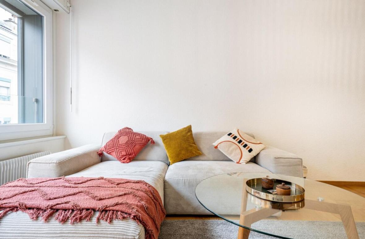 Stylish Lakeside By The Jet D'eau